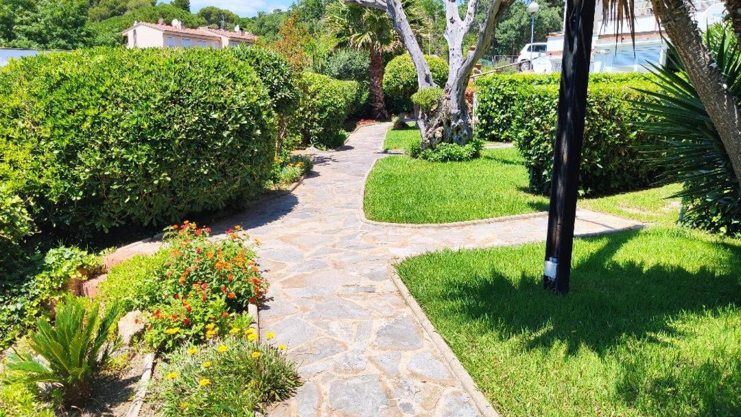 Bonito apartamento con jardín Platja d'Aro Exterior foto